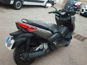 yamaha - xmax