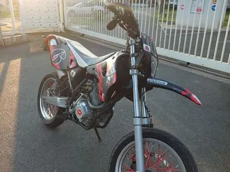 ajp pr4 125 supermotard
