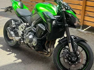 kawasaki z900 état neuf - entretien kawasaki effectué / échappement ixrace - capot de selle - grille radiateur - clignotant led ….. 4.200km