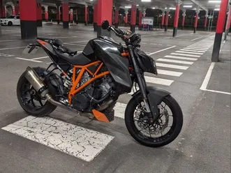 ktm 1290 superduke r