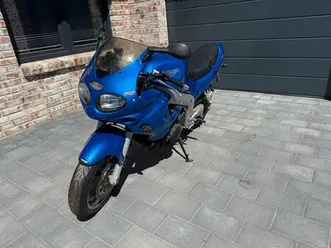 triumph sprint rs 955i 12300km sporttourer mit charakter
