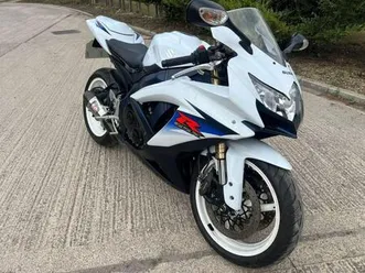 2011 11 suzuki gsxr 600 l0 super sport very clean gsxr600 all keys mot hpi clear