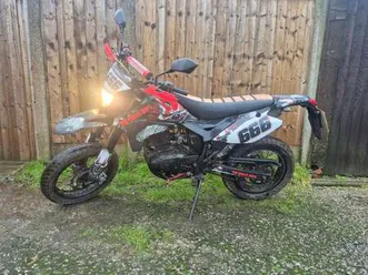 lexmoto adrenaline 125 - 12 months mot - custom graphics/exhaust