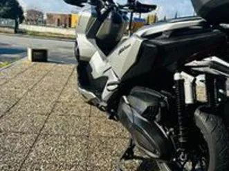 honda adv 350 tutto incluso anche passaggio