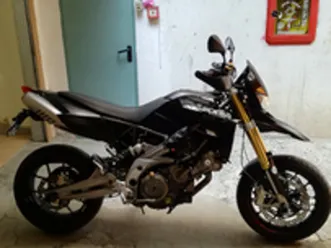 aprilia dorsoduro 750