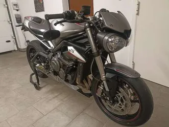 triumph street triple rs accessoriata grigio