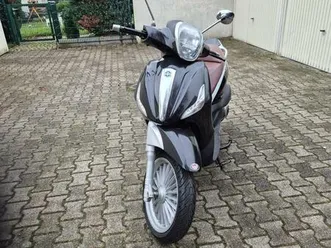 piaggio-beverly-125