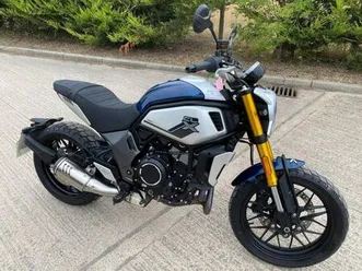 2022 22 cf moto 700 cl-x heritage clx700 mt07 naked cfmoto 2k miles mint mt 07