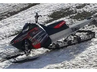 motoslitta polaris mrk assault 800 2 tempi