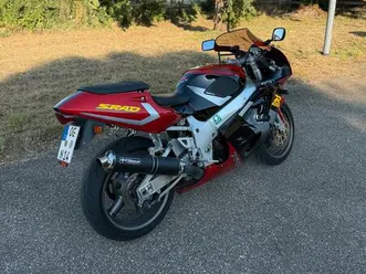 suzuki gsxr 750