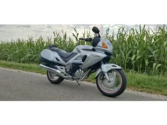 honda deauville 650 rc 47