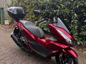 honda pcx 125 -- top --