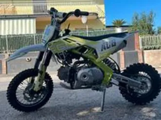 pitbike modello a08 110 cc