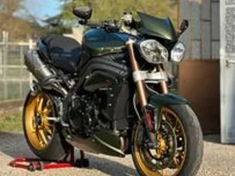 triumph speed triple 1050