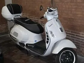 vespa 300 gran turismo