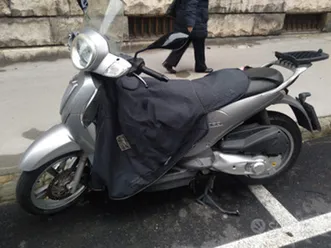 aprilia scarabeo light 200