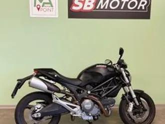 ducati monster 696