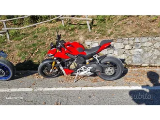 ducati streetfighter v4s