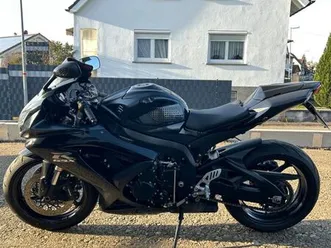 suzuki gsxr-600 k8