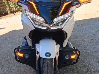 goldwing gl 1800 dct