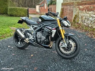 triumph speed triple 1200 rs