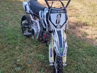 ycf 125