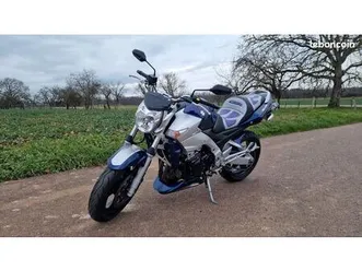 moto suzuki 600 gsr
