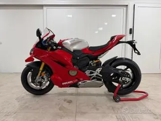 ducati panigale v4 r v4r 2026 nuova