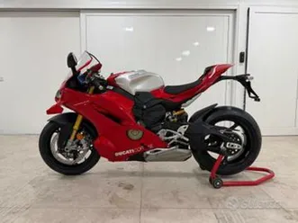 ducati panigale v4 r v4r 2026 nuova
