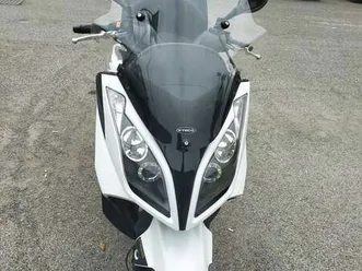 kymco downtown 300i scooter kymco downtown bianco