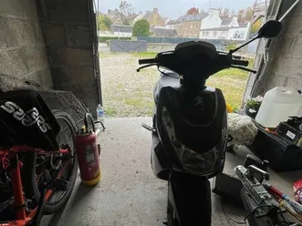 scooter peugeot kisbee 4t