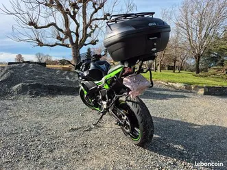 vends moto kawasaki 650z ninja