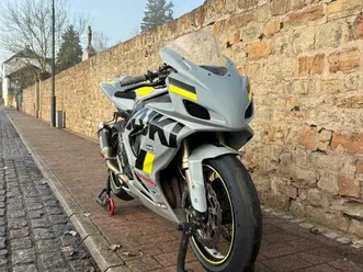 ② suzuki gsxr 600 2007