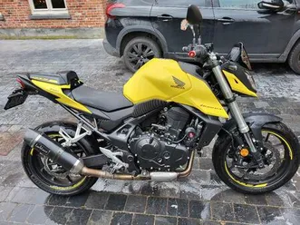 ② honda cb 750 hornet