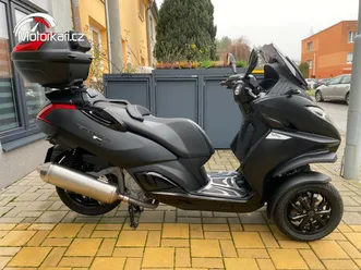 peugeot metropolis 400 - black edition top