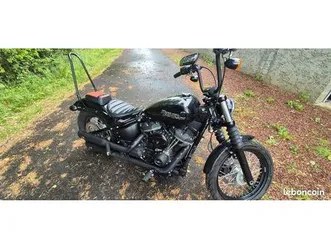 superbe harley davidson street bob à saisir contrôle technique ok