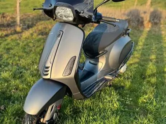 ② vespa sprint 50 cc