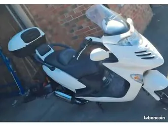 125cm3 très beau kymco grand dink