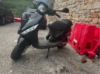 zip 2t 2010 scooter 50 cc