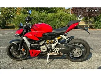 ducati streetfighter v2