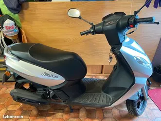 vends scooter peugeot keesbee