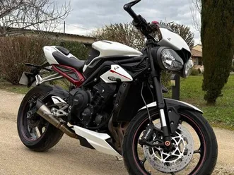 triumph street triple 765