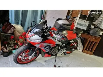 aprilia tuono 660