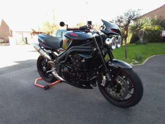 triumph speed triple 1050