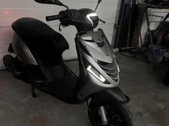 piaggio zip 4t - 15.000km — scooters | piaggio — marktplaats