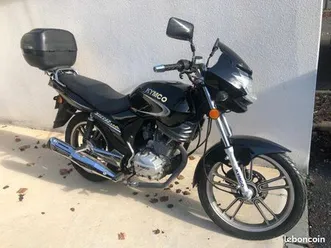 moto 125 kymco pulsar