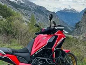 morini x-cape gold wheels edition