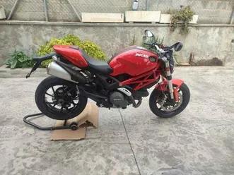 ducati - monster 796