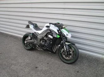 kawasaki z 1000 2017 1000 cm3 | moto roadster | 48 240 km | blanc | 32000 auch