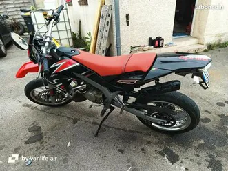 moto aprilia